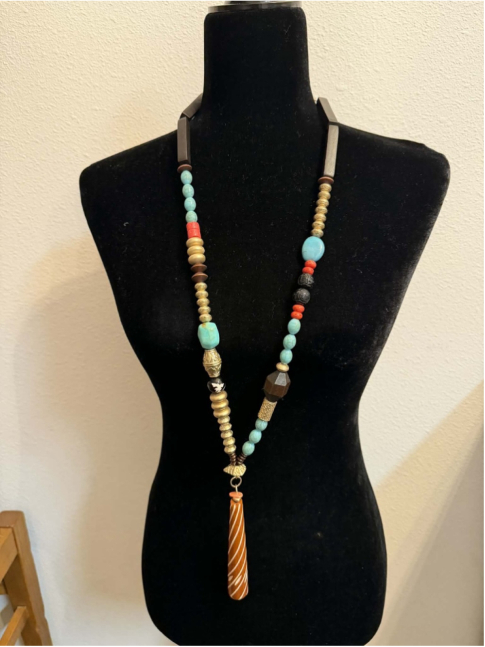 Chico’s Boho Statement Necklace Faux Turquoise Tribal Pendant Gold Tone 4oz